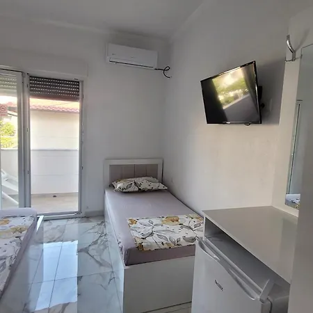 Near Guest-house 度假居