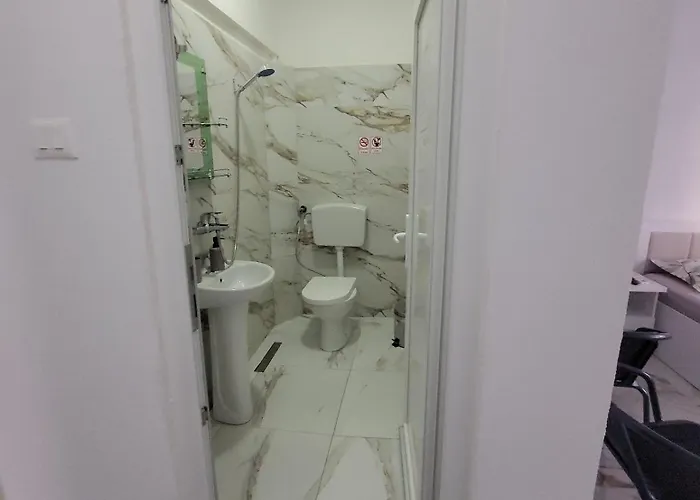 Near Guest-house Дом отдыха