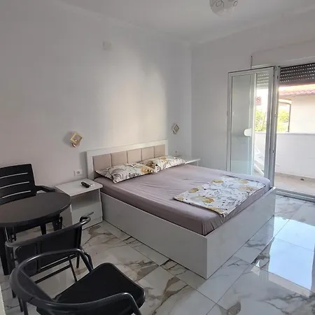 Tatil Evi Near Guest-house Dıraç