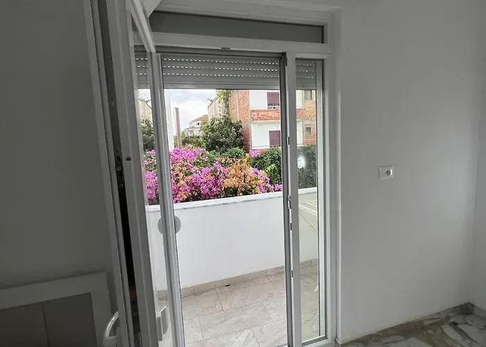 Casa vacanze Near Guest-house Durrës